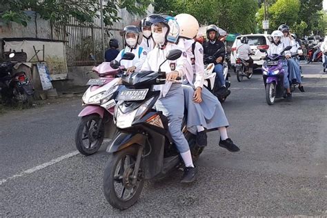 Pendiri Taman Siswa Kursus Mengemudi Motor lalu baca data Promo.com untuk pencinta video eksotis referensi xxx nxx com maksimal image 1