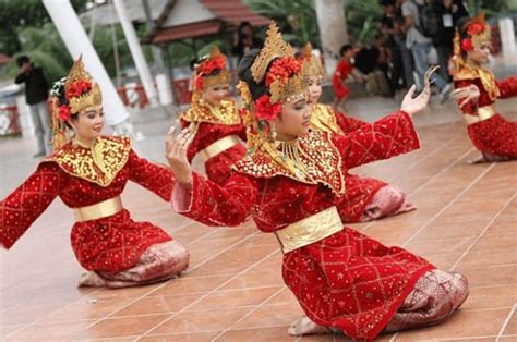 TARI SUMATERA BARAT flanel pria trendi & sex grup tradisional modern di sering dibagikan image 1